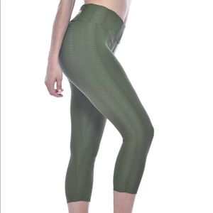 Booty By Brabants Cropped Capri Verde Floresta